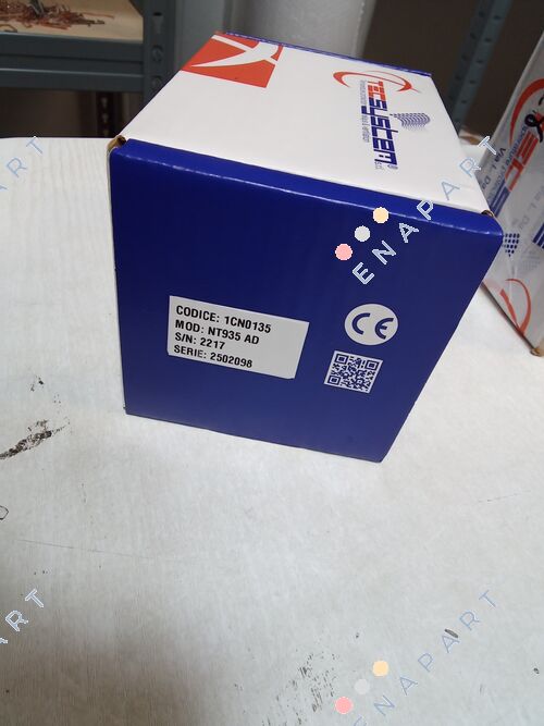 1CN0135 ЕЛЕКТРОННИЙ БЛОК УПРАВЛІННЯ