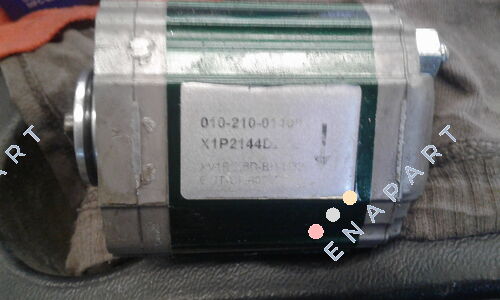 010-210-01400  010 Шестерні насос XV